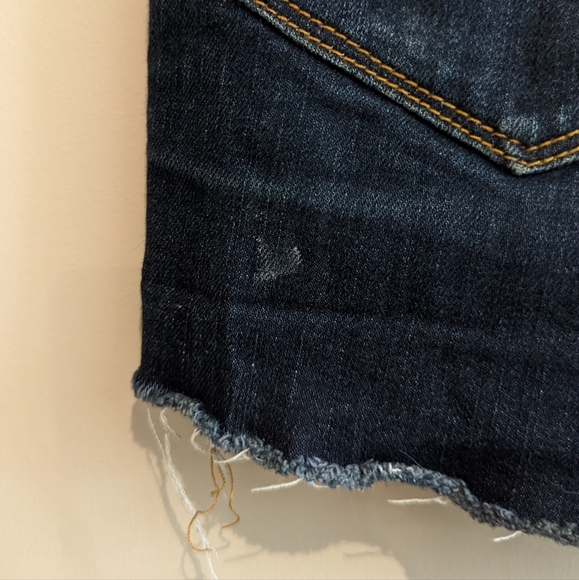 💚 2/15 BDG cut off shorts - Picture 4 of 4